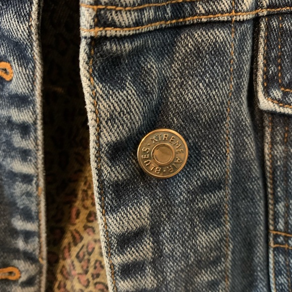 Women’s XS cut off denim vest vintage with pockets - Picture 3 of 9